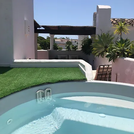 Apartment 1081 Beachfront Penthouse Jacuzzi Roofterace Lounge Wifi Marbella