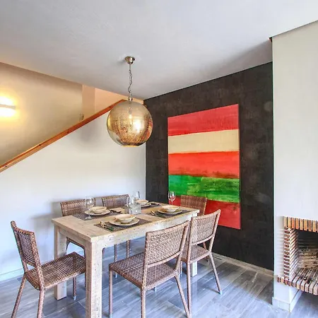 1081 Beachfront Penthouse Jacuzzi Roofterace Lounge Wifi Apartment