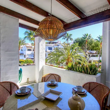 1081 Beachfront Penthouse Jacuzzi Roofterace Lounge Wifi Apartment *