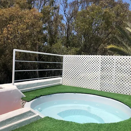 1081 Beachfront Penthouse Jacuzzi Roofterace Lounge Wifi Apartment Marbella