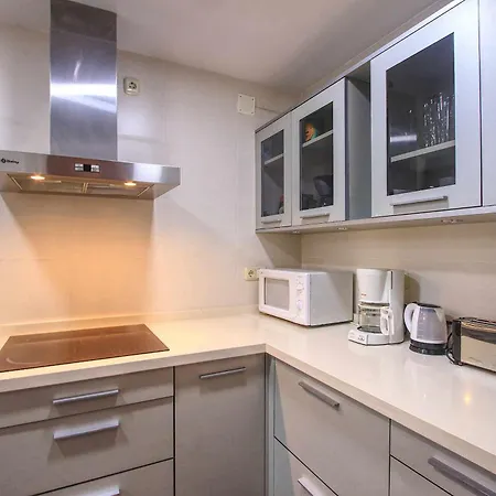 1081 Beachfront Penthouse Jacuzzi Roofterace Lounge Wifi Marbella