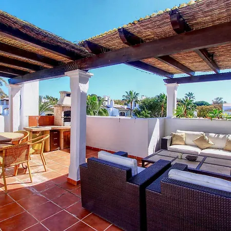 Apartment 1081 Beachfront Penthouse Jacuzzi Roofterace Lounge Wifi