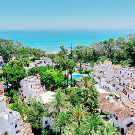 1081 Beachfront Penthouse Jacuzzi Roofterace Lounge Wifi Marbella