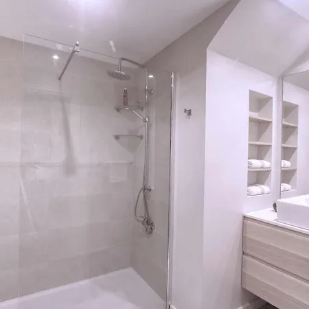 1081 Beachfront Penthouse Jacuzzi Roofterace Lounge Wifi Marbella