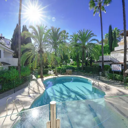 Apartment 1081 Beachfront Penthouse Jacuzzi Roofterace Lounge Wifi Marbella