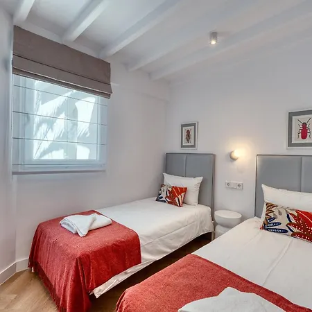 Apartment 1081 Beachfront Penthouse Jacuzzi Roofterace Lounge Wifi Marbella